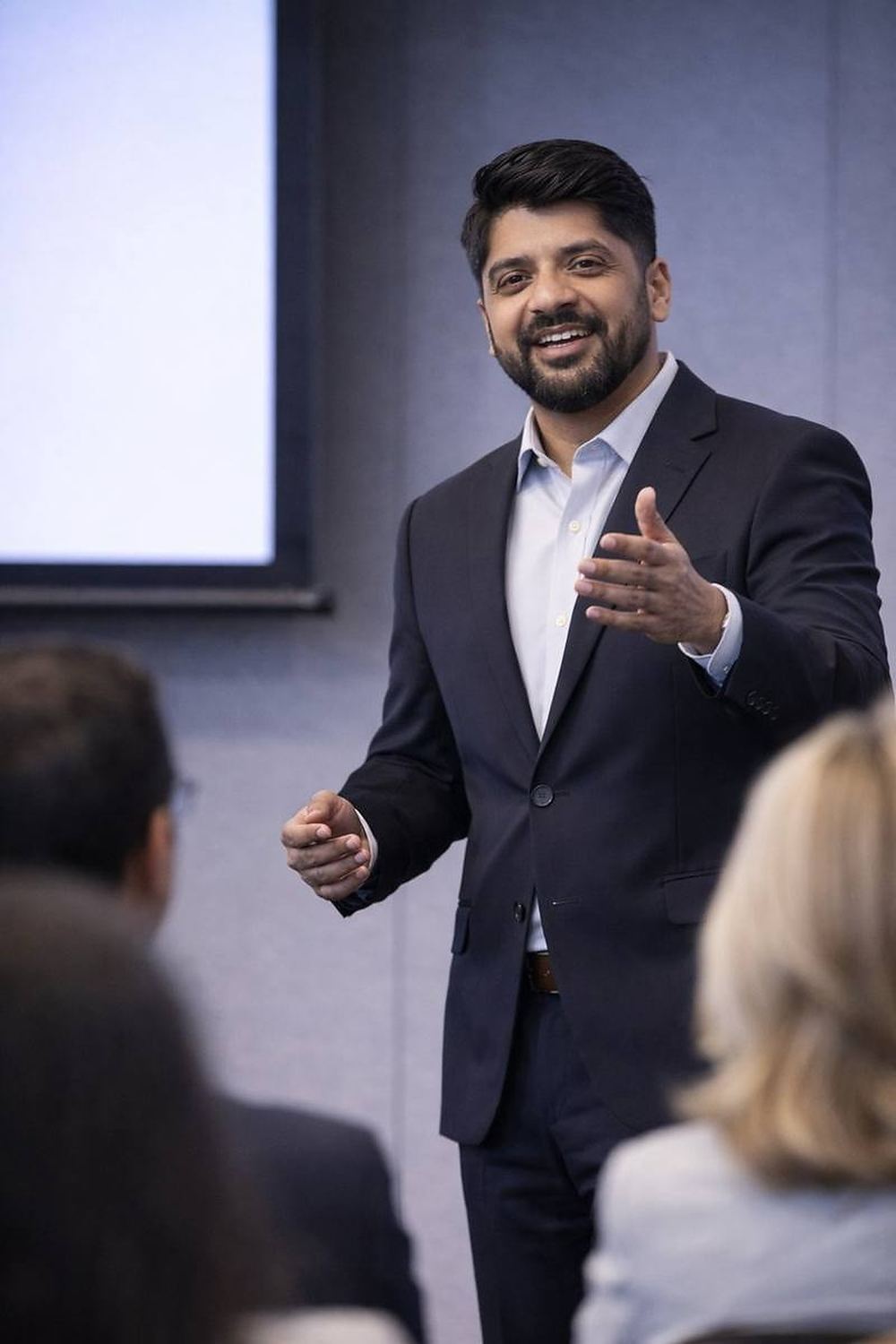 Sekhar Palanisamy presenting at conference
